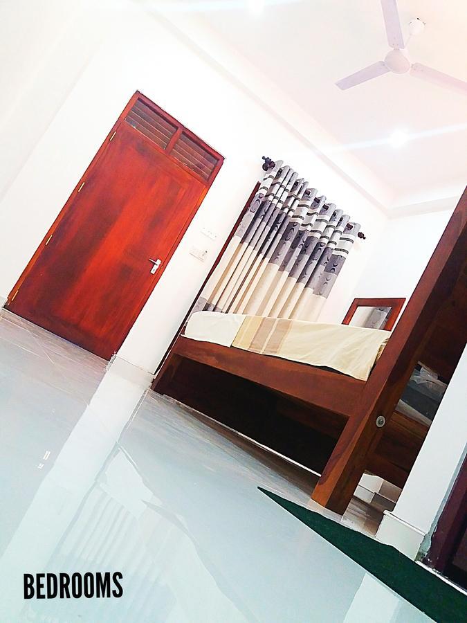 A&B Resort Negombo Kudapaduwa Esterno foto