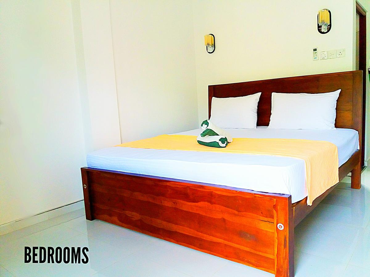 A&B Resort Negombo Kudapaduwa Esterno foto