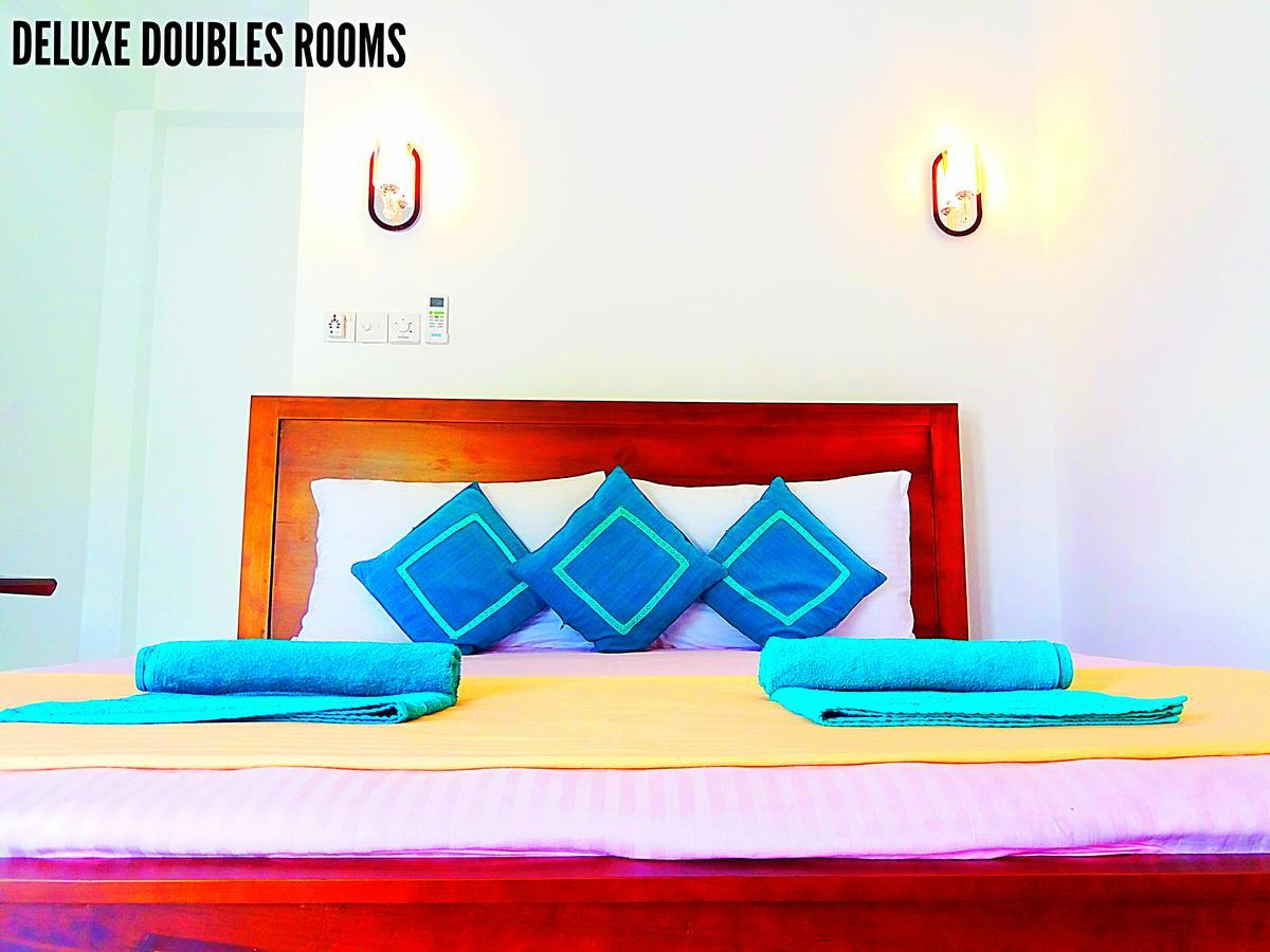A&B Resort Negombo Kudapaduwa Esterno foto