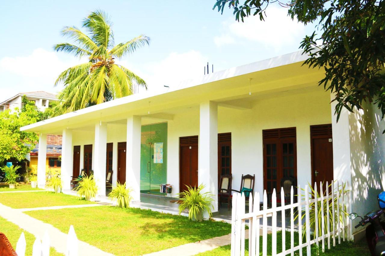 A&B Resort Negombo Kudapaduwa Esterno foto