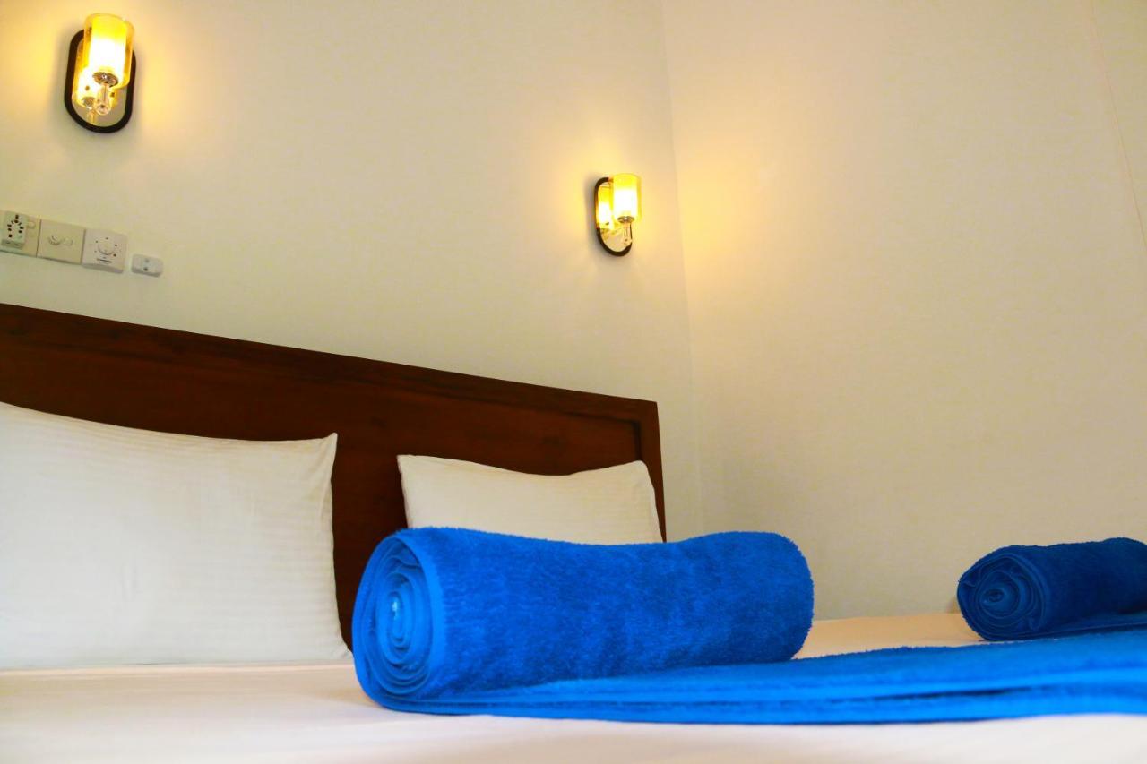 A&B Resort Negombo Kudapaduwa Esterno foto
